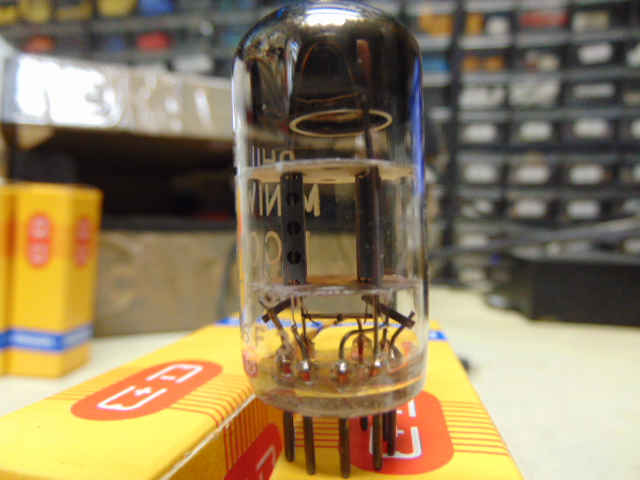 ECC81 PHILIPS