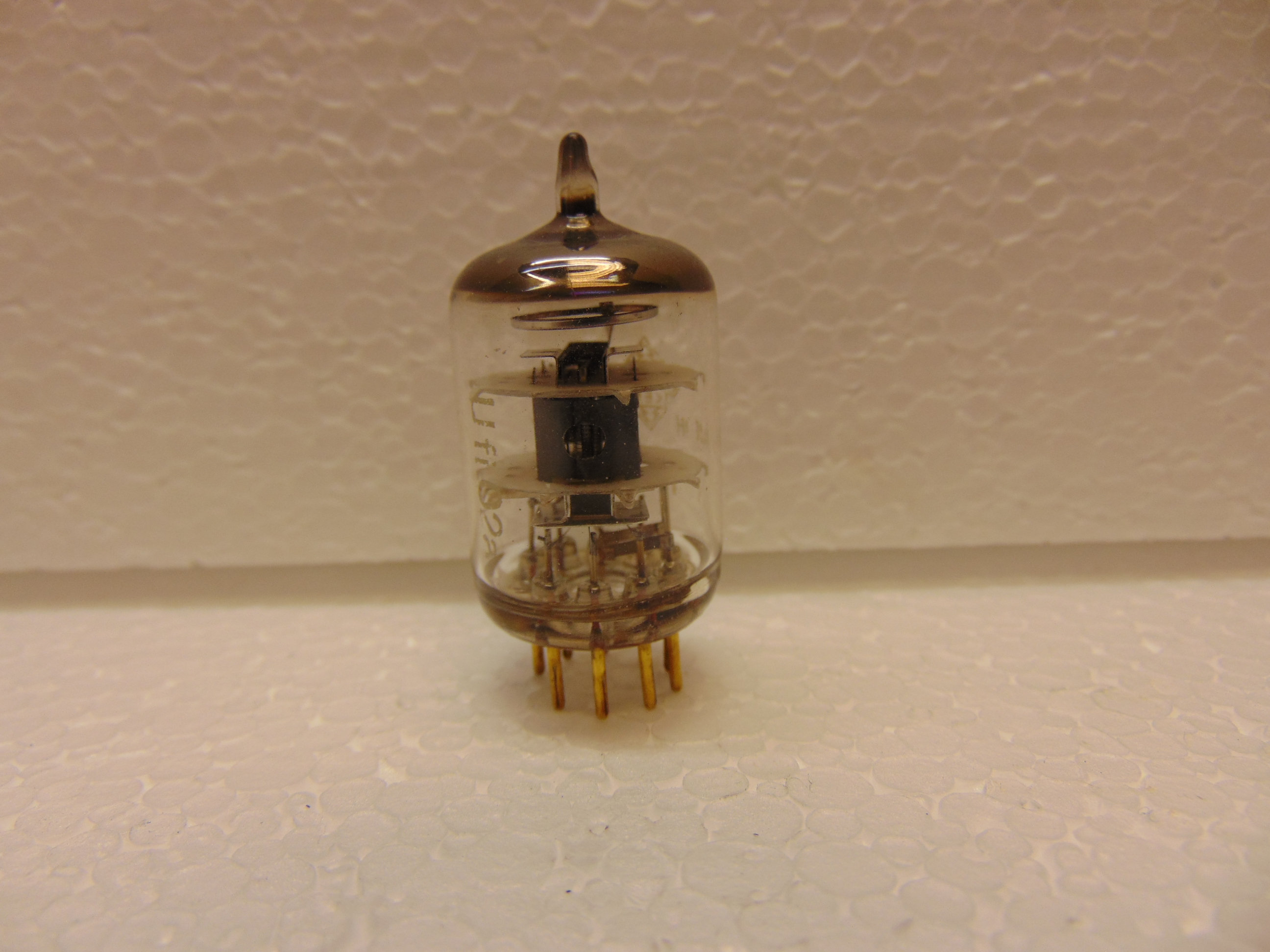 E180F Telefunken gold pins válvula nueva new tube lampe röhre NOS tested 