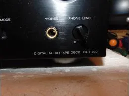 DTC-790 Sony