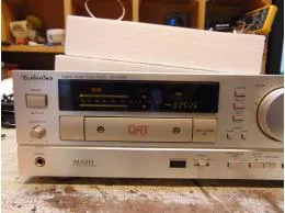 Technics SV-DA10 Gold