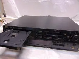 JVC XU-301BK MD-CD