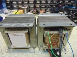 E130L PP kimenő pár 1,6K/4-8 Ohm