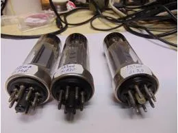 EL34 Miniwatt Paar + Ersatzröhre
