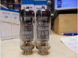 E83F Philips SQ Pár E83F Philips SQ Pár