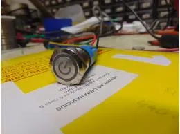fix önzáró kapcsoló 19mm 230V zöld