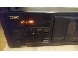 TEAC V-7010