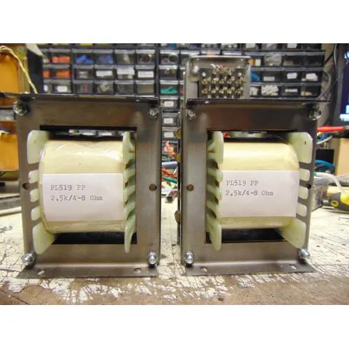 PL519 PP kimenő pár 2,5K/4-8 Ohm
