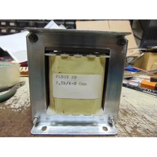 PP kimenő  2,5K/4-8 Ohm